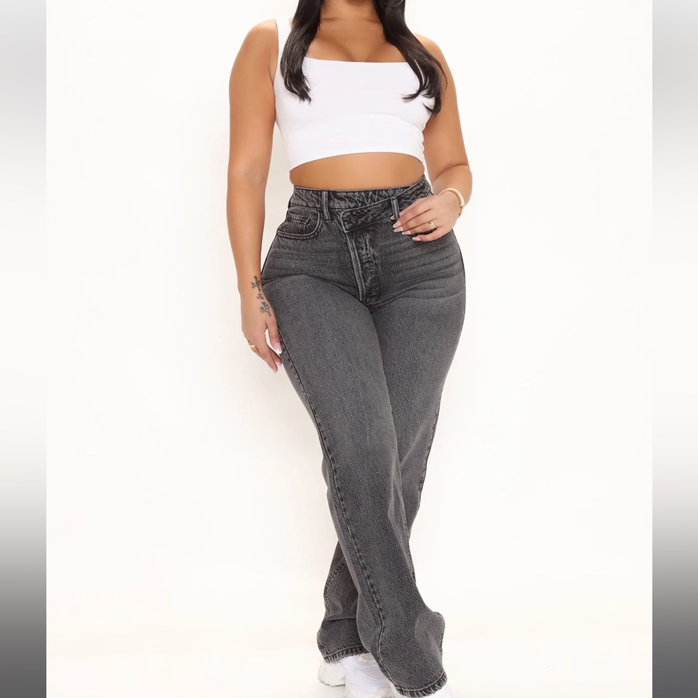 Fashion nova crossover jeans black size 5. Originally $39